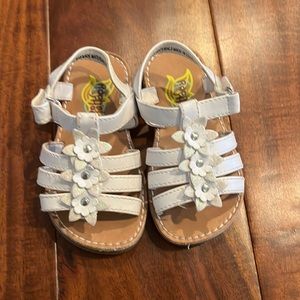 Baby/toddler girls,  size 5. White, Velcro closure. brand Rachel Shoes